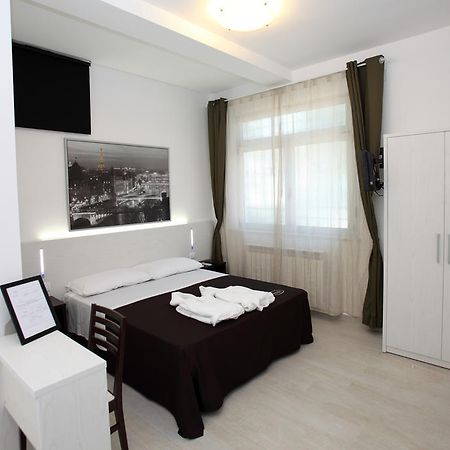 Orchidea Rooms & Suites Civitanova Marche Szoba fotó