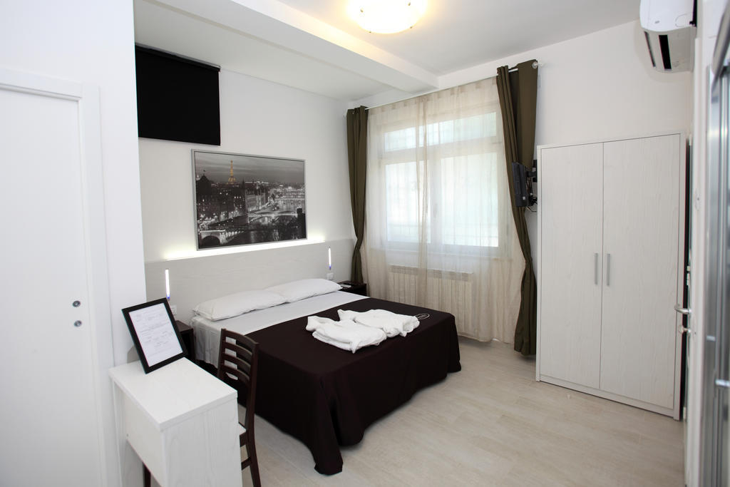 Orchidea Rooms & Suites Civitanova Marche Szoba fotó