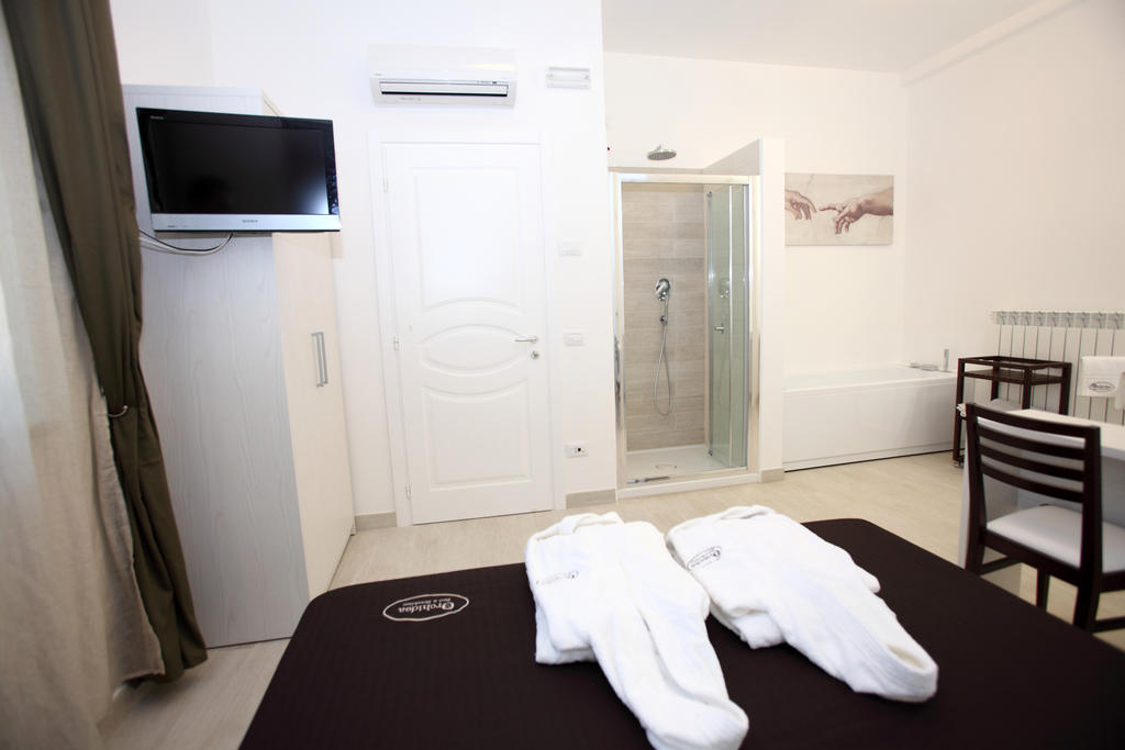 Orchidea Rooms & Suites Civitanova Marche Szoba fotó