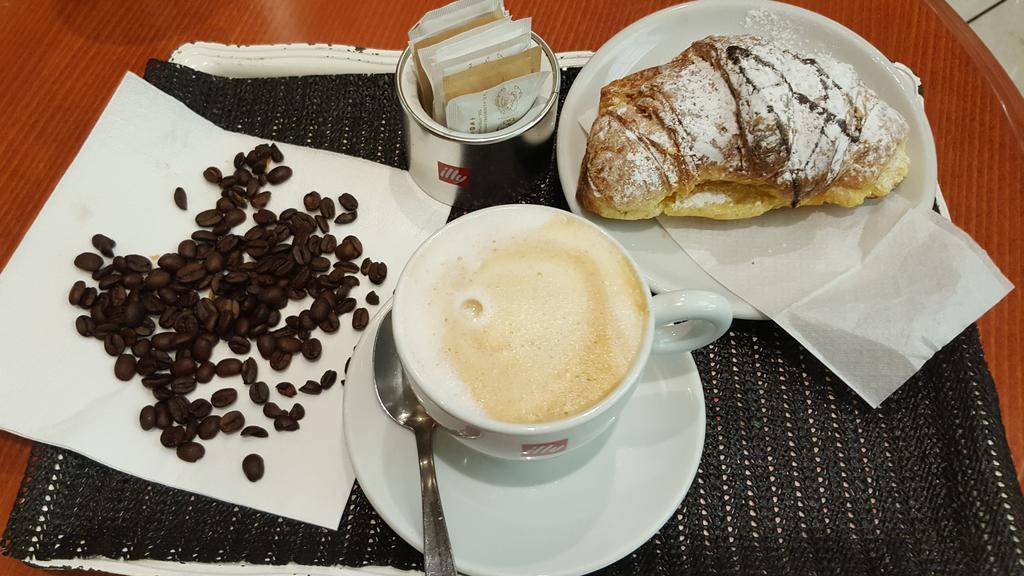 Orchidea Rooms & Suites Civitanova Marche Kültér fotó